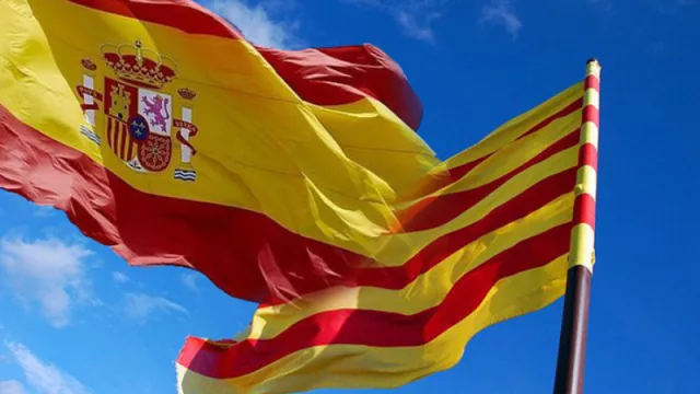 1 de cada 3 residentes extranjeros que se nacionalizan españoles eligen Cataluña (marroquíes, los más numerosos)