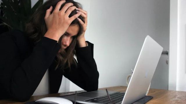 De esto no se habla: “casi 1 de cada 2 trabajadores en España requeriría apoyo a la salud mental desde su empresa”