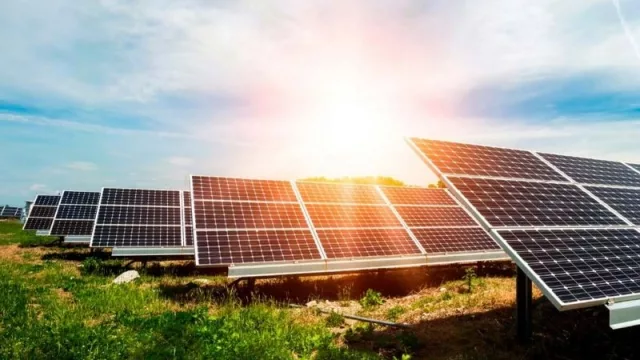 Si hablamos de energía solar y eólica... la quijotada de Uruguay está en el top 10 de generadores