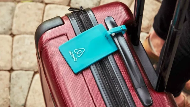 La alianza de Airbnb y Concur facilita la gestión de alojamiento para viajes de negocios (Concur incluirá un listado de Airbnb)