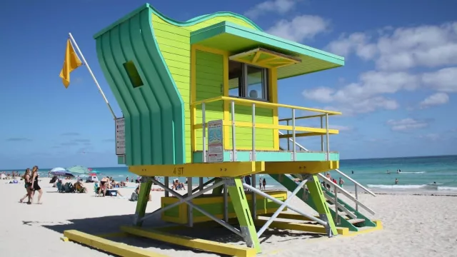 Las icónicas casetas que cambiaron la playa de Miami