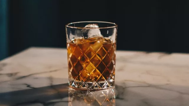 ¿Quién es el King of Kings en el Whisky? (y cuáles son los 30 whiskies más vendidos en el mundo)