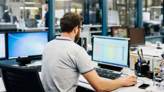 Los latinos festejaron su día del trabajo: ¿por qué son tan importantes para la economía de La Florida y de EEUU?