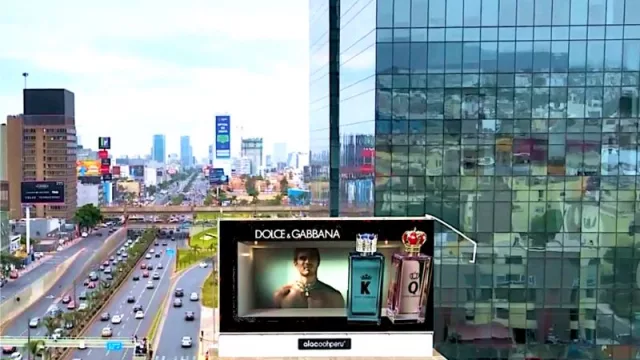 Espectacular campaña 3D de Dolce & Gabbana (junto a latcom) en Lima, para el lanzamiento de su nueva fragancia "Q"