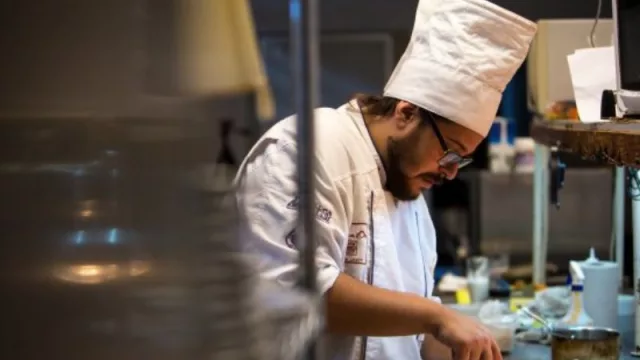 Los mejores chefs del mundo deslumbran sobre la piedra sinterizada de TECHLAM (se constató en World’s 50 Best Restaurants)