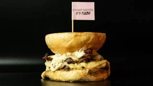 Una hamburguesa en honor a Messi: la Messy Burger llegó a La Birra Bar Argentina