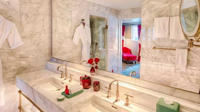 El Faena Hotel Miami Beach: donde el lujo y el arte se fusionan (10 razones para elegirlo)