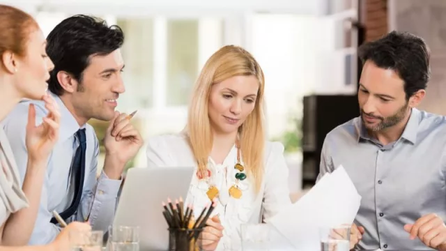 La crisis de la lectura, la escritura y la escucha, en el mundo de los negocios: un cambio que nos requiere revertir