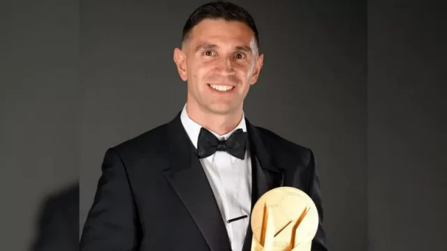 Balón de Oro 2023: Dibu Martínez, el arquero argentino que se consagró como el mejor del mundo