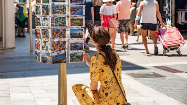 Cataluña: la CAA con mayor gasto acumulado por el Turismo internacional en 2023, con 14.339 millones de euros (necesita segundas zonas comerciales ante la gran demanda de locales)