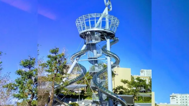 Emociones en altura: regresa la Aventura Slide Tower (diversión gratis para todos)