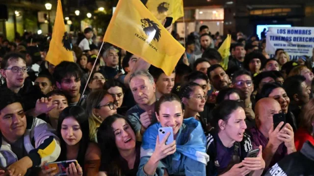 Milei arrasa en Argentina con 14.5 MM de votos (y revoluciona no solo las ideas políticas, sino la forma de hacer política)
