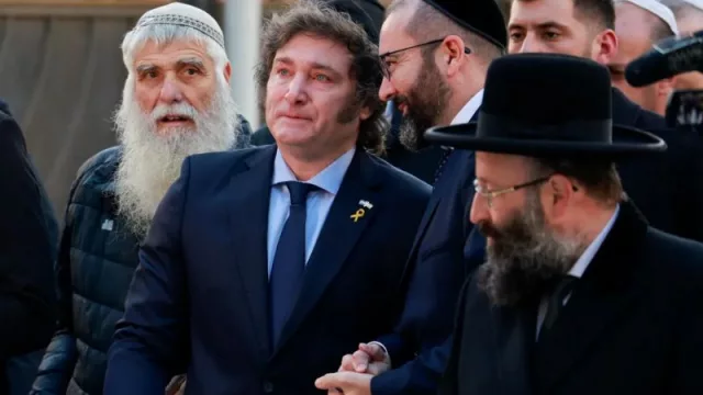 Javier Milei se emociona en su histórica visita a Israel: un gesto de solidaridad que resuena en el mundo libre (y genera un impacto positivo global)