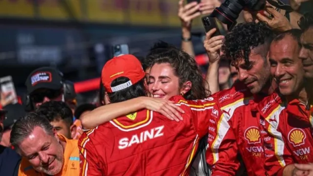 Impacto rojo en la F1, los fanáticos y el mundo de las marcas: el 1 y 2 de Ferrari (todos los detalles y galería aquí)