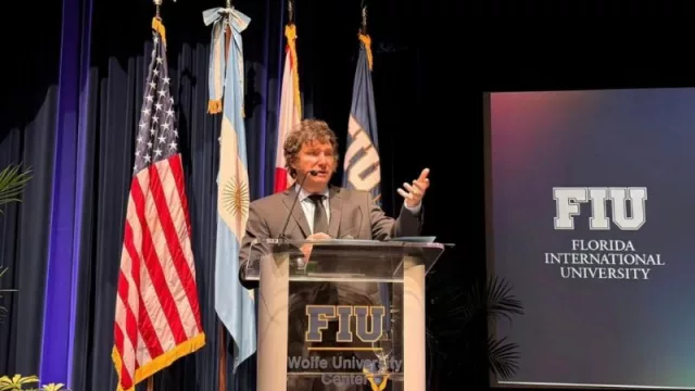 The speech by Javier Milei in Miami at Florida International University is followed by millions in the USA and throughout the Americas