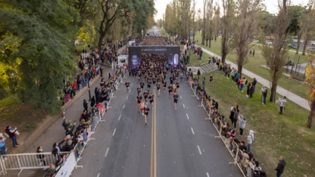 Más de 2.200 corredores disfrutaron la 12va Edición de los 10K Carolina Herrera “212 NY Run” (realizada en Buenos Aires)