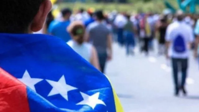 How Will the Return of Venezuelans from the U.S., Brazil, Peru, and Colombia Play Out After Maduro's Exit?