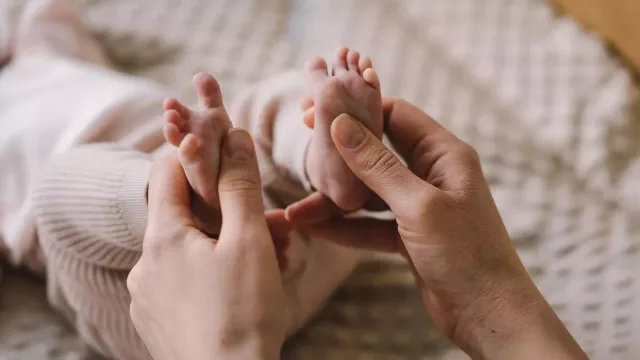 Galicia lidera junto con Madrid el proyecto de cribado genómico neonatal Cringenes (en el que participaron 2.500 bebés de nueve comunidades)