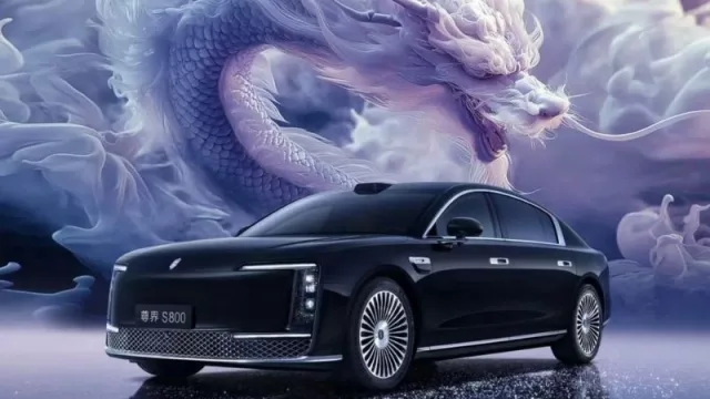 Huawei lanzó un auto de lujo para competir con Rolls-Royce y otros: ¿China será el líder de la industria automotriz también en ese segmento?