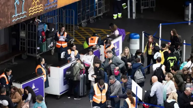 Miles de viajeros de todo el mundo (entre ellos españoles) afectados por la quiebra de Star Croisieres