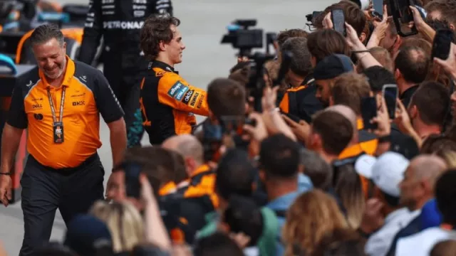 McLaren F1: The billion‑dollar sale that signals a global reset of the sports business model (Crossing—Multi‑Experiential)