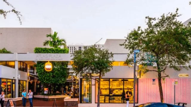 Amancio Ortega (Zara) makes his master move official: a mega-investment to acquire Atlas Plaza in Miami (top luxury in the Americas)