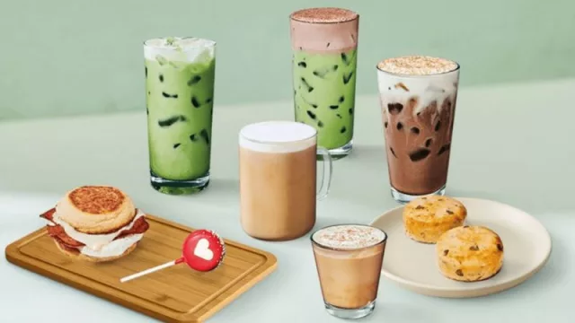 Revolución Bebidas 2026: lo que Starbucks traerá (restructuración para crear experiencias de marca, nuevas líneas, categorías, y salir del no-lugar)