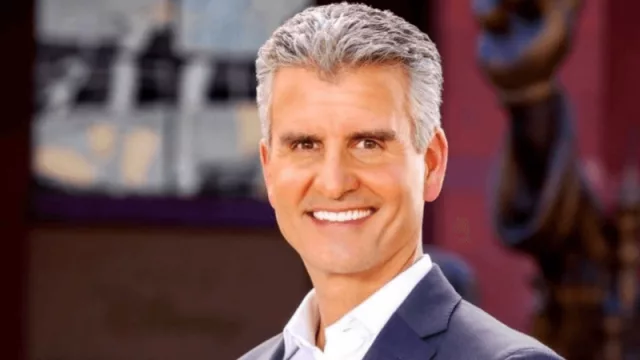 El fenómeno del "Regreso de los Titanes +50 con multicompetencias" y su conexión con la sucesión Disney (George D´Amaro)