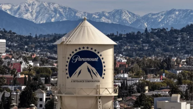 Netflix se baja de la puja por Warner Bros. (¿otro éxito para Trump y un gran guión para una gran serie?)