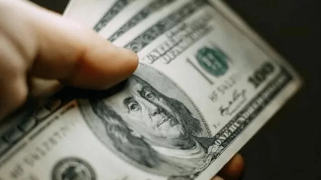 Miami Beach Distributes $500 Per Home to Over 14,000 Owners from Budget Surplus: A Model of Direct Tax Relief Amid Housing Costs?