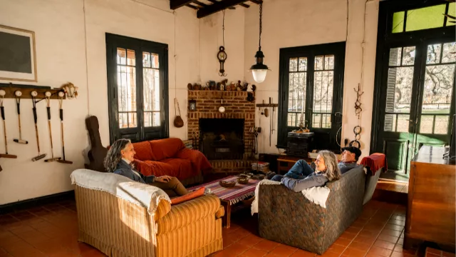 Vacaciones a precio de oro: el 75% de los españoles paga 1.500 euros por un hotel mientras su casa está vacía