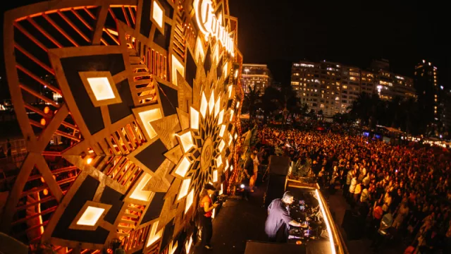 Corona celebró una experiencia inolvidable en el histórico show de Shakira en Copacabana
