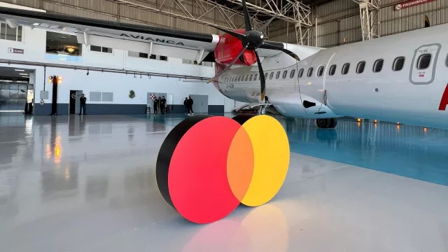 Entre aviones, chef estrella Michelin y un tenor en vivo: se presentó World Legend, la tarjeta de lujo de Mastercard